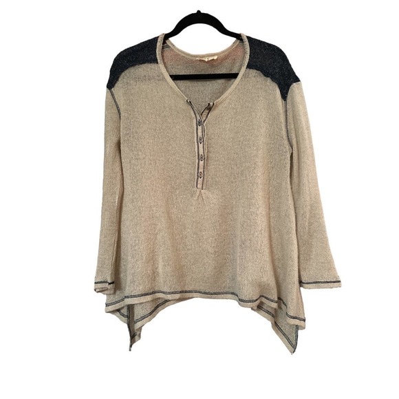 Hem and Thread Loose Knit Henley with Sharkbite Hem Size L Pre-Owned - Picture 1 of 5